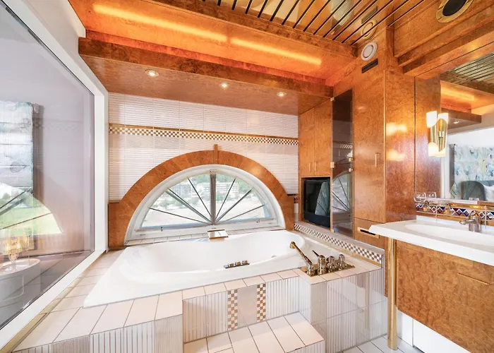 The Savoy Tower-interlaken * אינטרלאקן