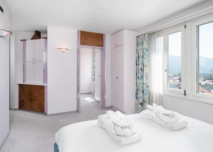 Hotel The Savoy Tower-interlaken